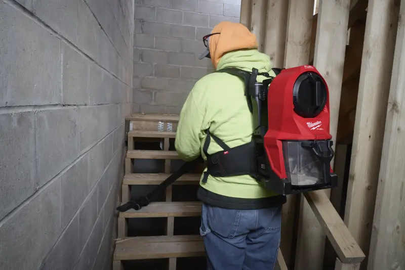 Aku zádový vysavač Milwaukee M18 FBPV-0, závěsný s popruhy na záda, bez Aku, 4933464483 (MI4933464483)