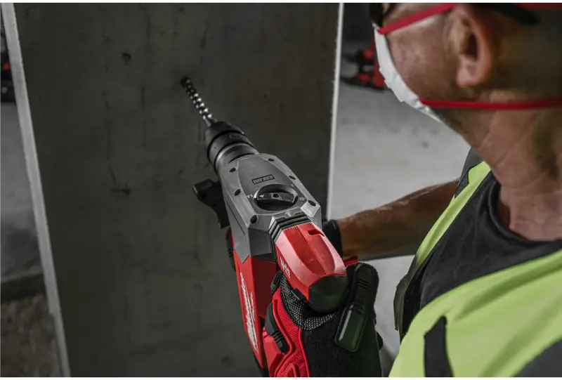 Aku SDS-PLUS kladivo 32 mm Milwaukee M18 ONEFHPX-802X se sklíčidlem FIXTEC, ONE-KEY, 2x aku M18 FB8 + M12-18 FC + kufr, 4933478496