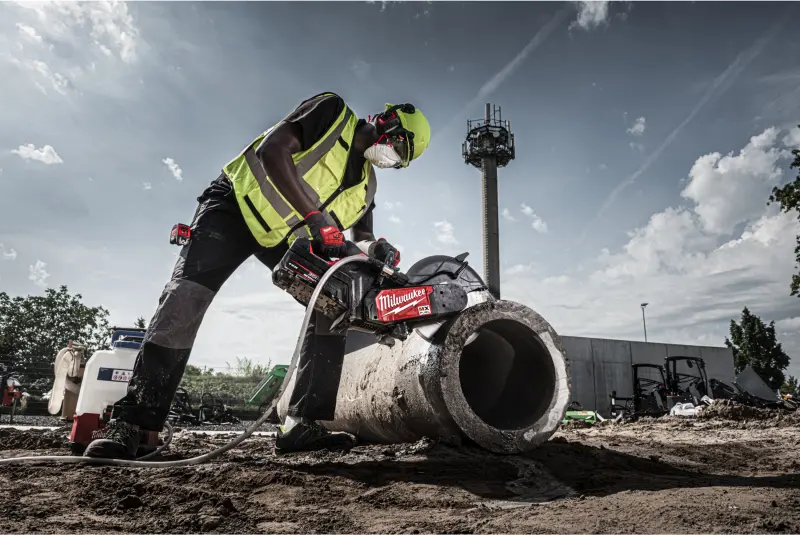 Aku rozbrušovací pila Milwaukee MX FUEL MXF COS350G2FC-802 (350 mm), ONE-KEY, 2x aku MXF XC608 + MXF FC + HUDD 350mm + taška, 4933499772