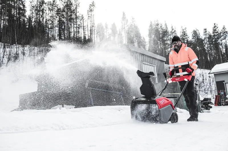 Aku sněhová fréza Milwaukee M18 F2SSBL-0, bez aku, 4933500054