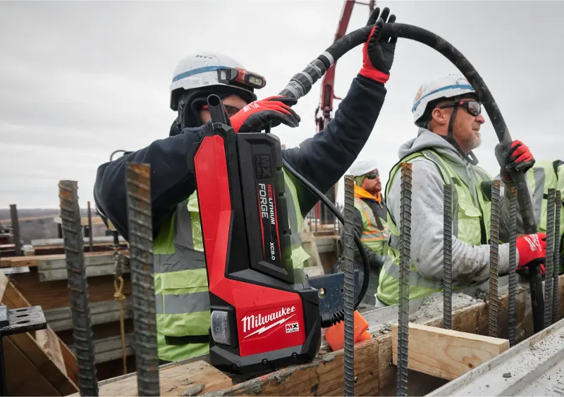 Aku ponorný vibrátor do betonu Milwaukee MX FUEL MXF CVHF-0, ONE-KEY, bez aku, 4933498132