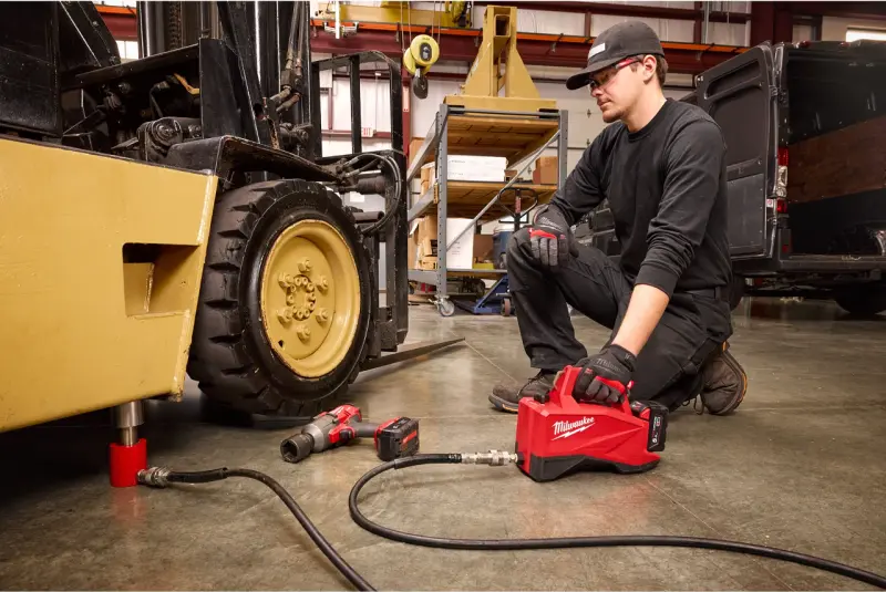 Hydraulické mini čerpadlo Milwaukee M18 HMP700-0, bez aku, 4933493928