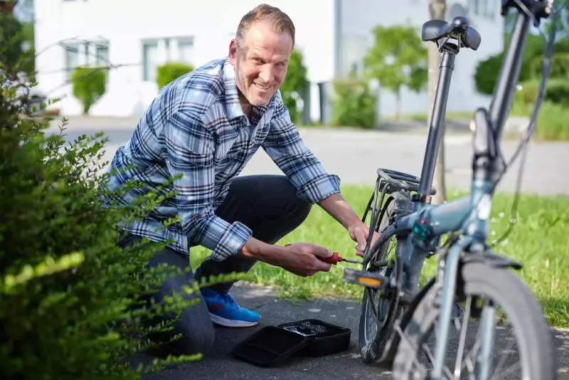 Elektrický šroubovák Wiha speedE® PocketDrive.
Vánoční edice s boxem na nástavce
a pouzdrem (WIHA47183)