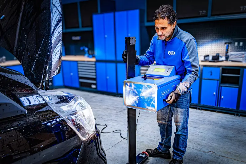 Sada pro seřízení světlometů