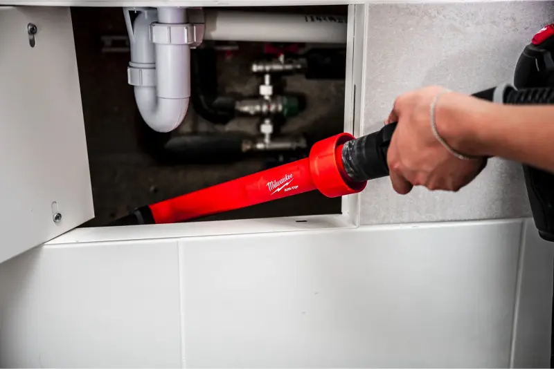 M18FVC23L-0 VYSÁVAČ L CLASS WET AND DRY, MI4933500141