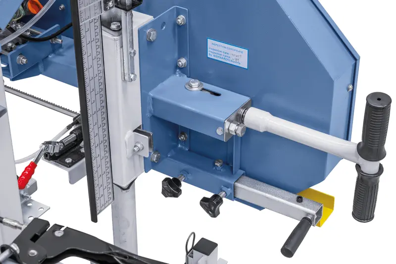 Kmenová pásová pila Bernardo BBS 400 B - benz. motor (BER1412980)