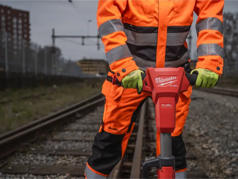 Aku železniční rázový utahovák 1″ Milwaukee M18 FHIWF1R-122C s pojistným kroužkem, 2x aku M18 FB12 + M12-18 FC, (MI4933499201)