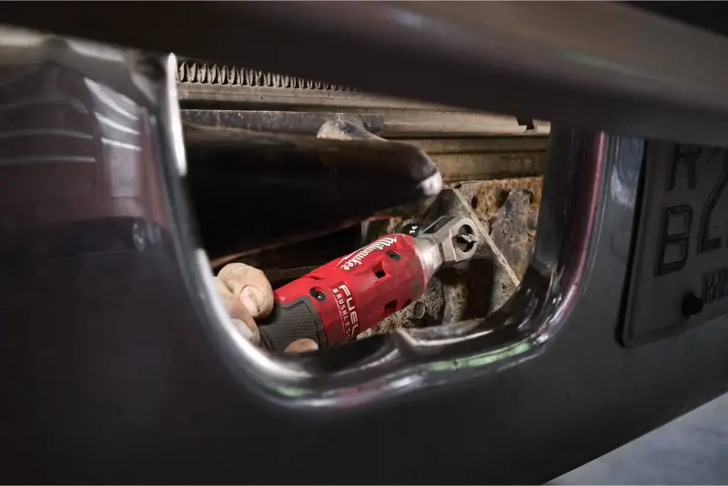 Aku 1/4" ráčnový utahovák Milwaukee M12 FIR14G2-252B, 2x aku M12 HB2.5 + C12 C + taška, 4933498934