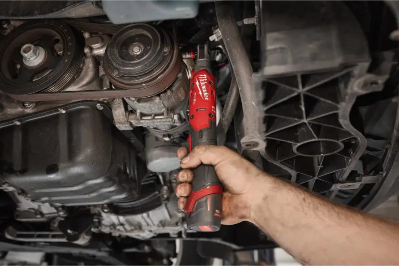 Aku 3/8" ráčnový utahovák M12 FIR38G2-252B, 2x aku M12 HB2.5 + C12 C + taška, 4933498936