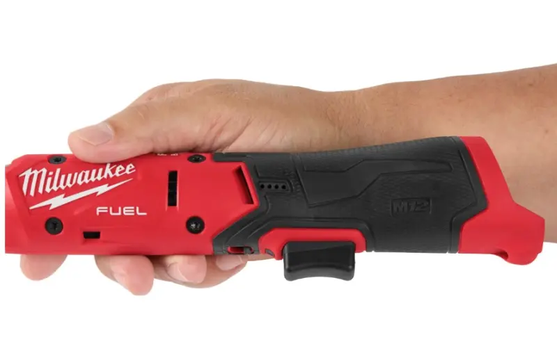 Aku 1/2" ráčnový utahovák Milwaukee M12 FIR12G2-252B, 2x aku M12 HB2.5 + C12 C + taška, 4933498940