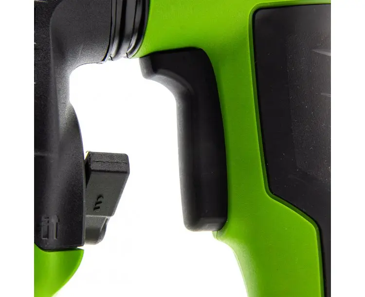 Kombinované vrtací a sekací kladivo SDS Plus Procraft BH1750 | BH1750
