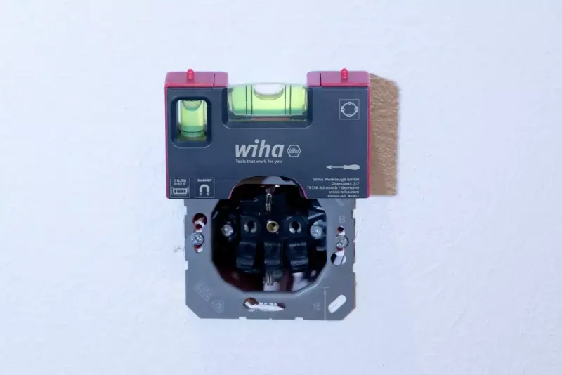 Mini vodováha 8 cm Wiha Pocket s magnetem (WIHA46957)