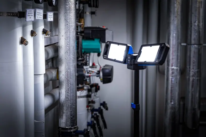 BGS 85360 Hybridní pracovní lampa Duo-SMD-LED se stativem