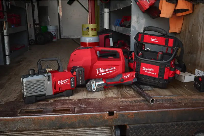 Aku rekuperační čerpadlo Milwaukee M18 BLRP-0, bez aku, 4933498172