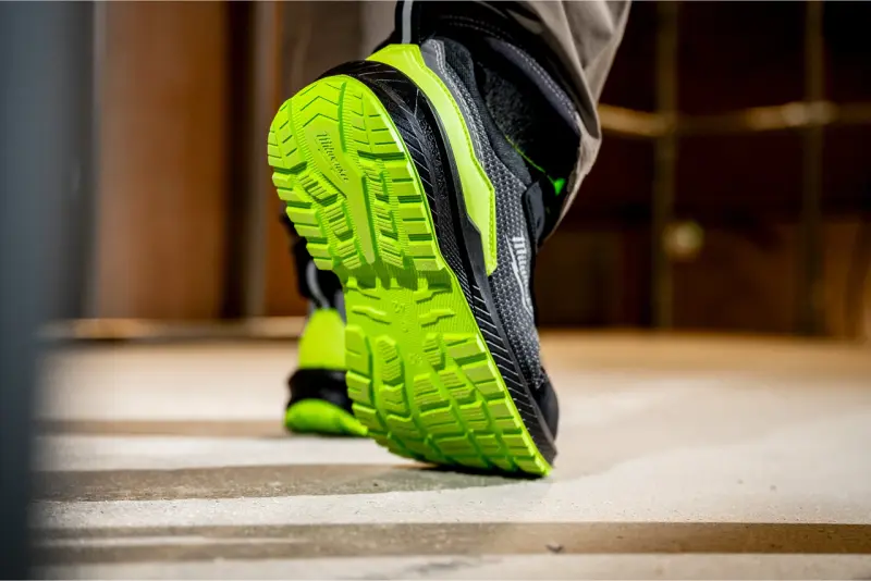 Bezpečnostní obuv Milwaukee FLEXTRED s vysokou viditelností, textilní svršek, FXT S1PS Green 1L616166 SC FO SR ESD, zelená barva (vel.39), 4932501353