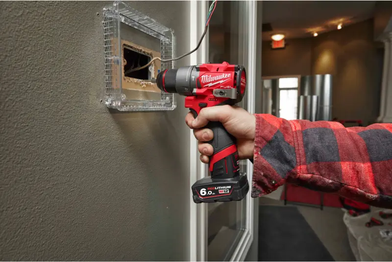 Sada aku nářadí Milwaukee M12 FPD2-602X a M12 FCIWF12G3-0, 2x aku M12 B6 + C12 C + kufr, 4933479870-SET (MI4933479860-SET2)