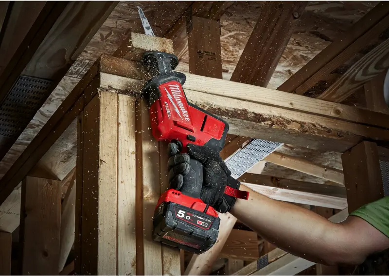 Aku šavlová pila na kov Milwaukee M18 FHZ-502X HACKZALL, 1x aku M18 B5 + M12-18 FC + kufr, 4933500562