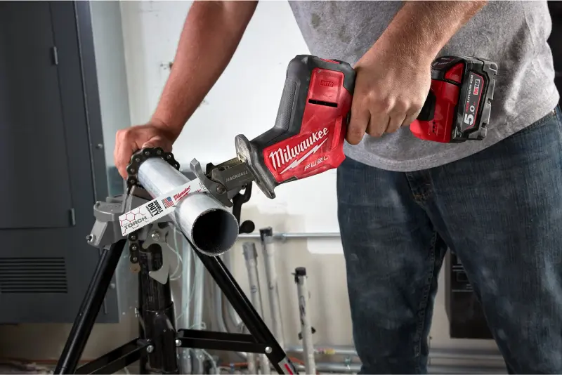 Aku šavlová pila na kov Milwaukee M18 FHZ-502X HACKZALL, 1x aku M18 B5 + M12-18 FC + kufr, 4933500562