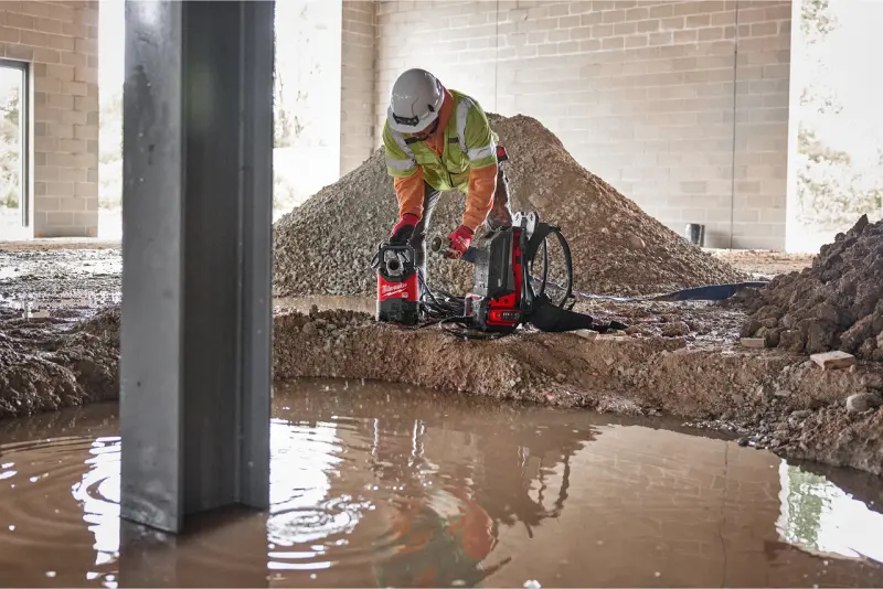 Ponorné čerpadlo Milwaukee MX Fuel MXF SMP2E-0, bez aku, bez napájecí jednotky, 4933499007