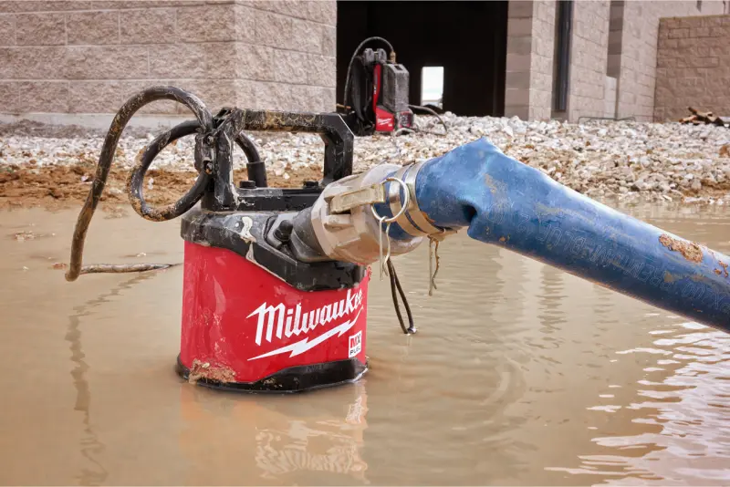 Ponorné čerpadlo Milwaukee MX Fuel MXF SMP2E-0, bez aku, bez napájecí jednotky, 4933499007