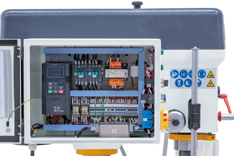 Sloupová vrtačka DM 35 CV / 400 V