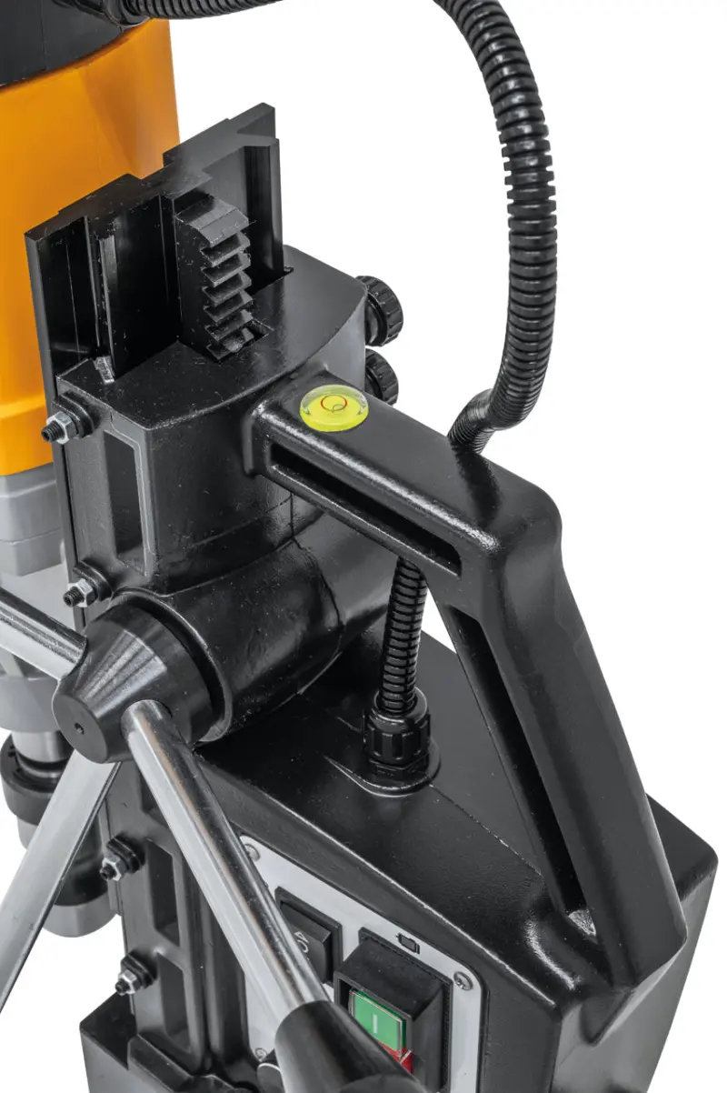 Magnetická jádrová vrtačka MBM 40 V