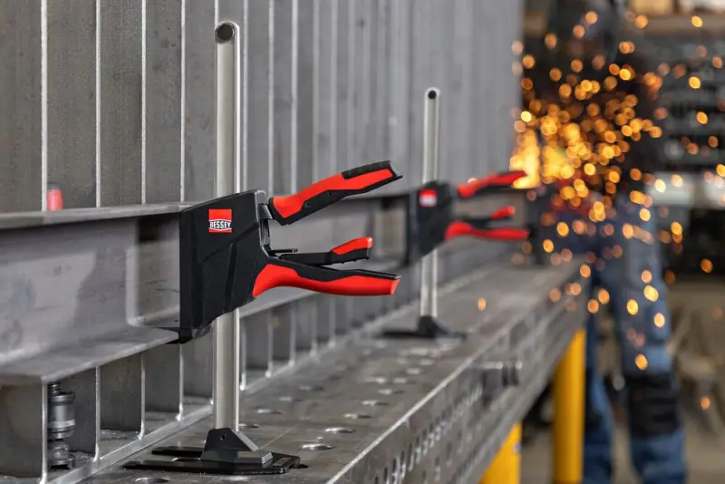 29525-bess-bey23-work-steel-02