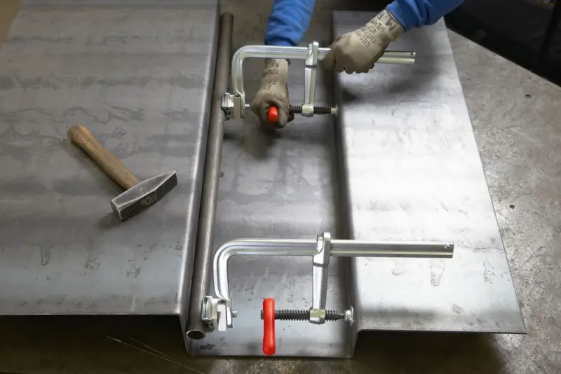 30817-bess-sg30vad-work-steel-2