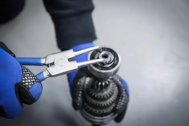 Kleště 175 mm na vnější/vnitřní pojistné kroužky BGS100447. Sada 4 díly (BGS100447)