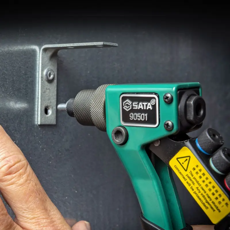 51806-st90501sc-img-inuse