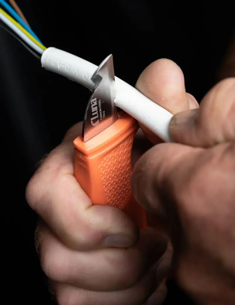 72383-luna-73690107-02