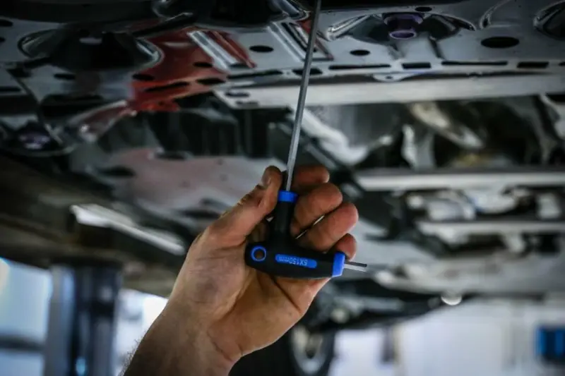 87347-dilensky-vozik-vybaveny-243-ks-naradi-7-zasuvek-skrinka-ukazka-pouzititagred-ta212-fotka-04