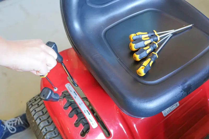 šroubováky ploché a křížové PH, sada 5 dílů (BGS107946)